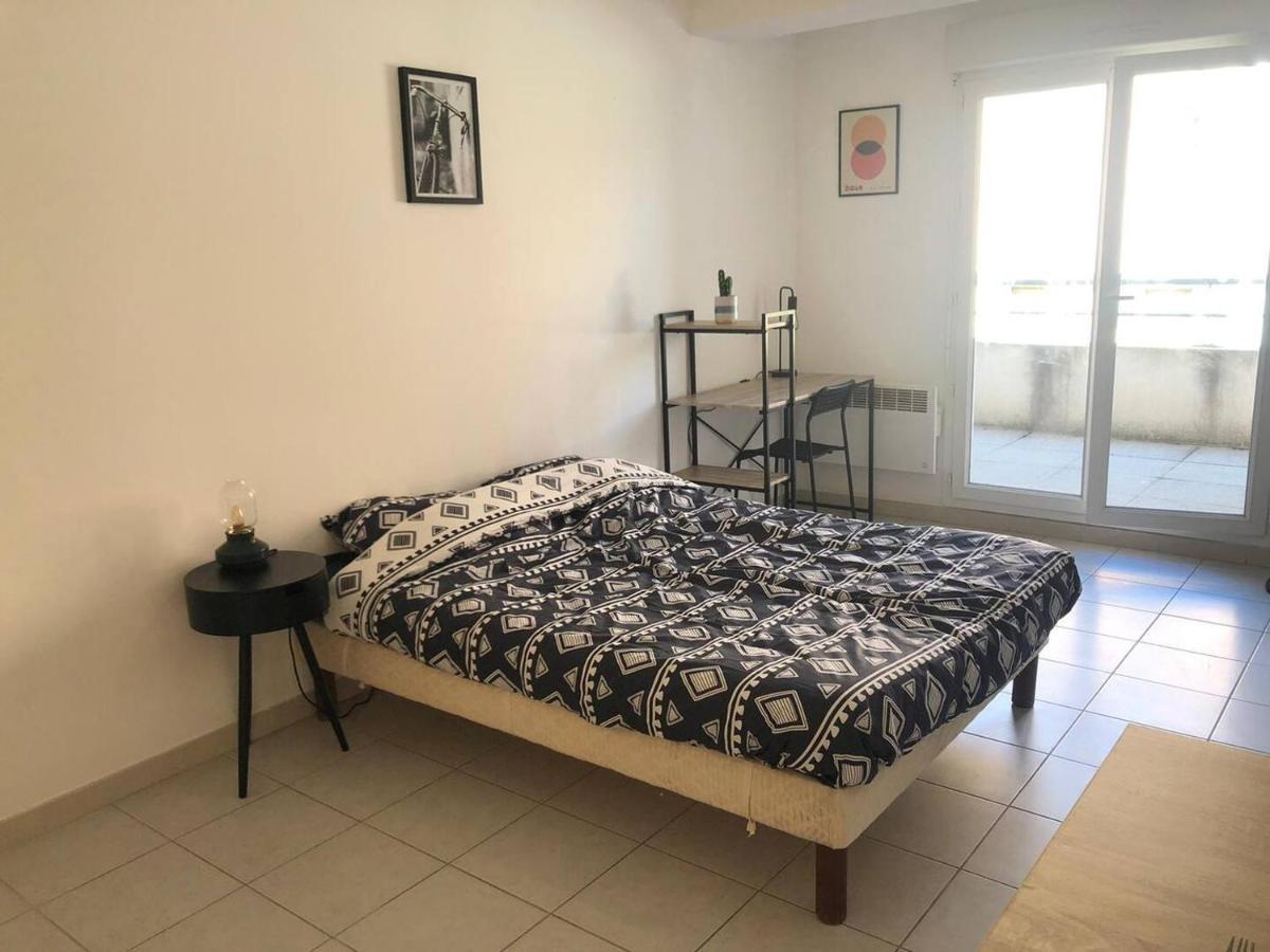 Appartement Studio Le 2, Free Parking, Free Wifi, Transports à Nîmes Extérieur photo